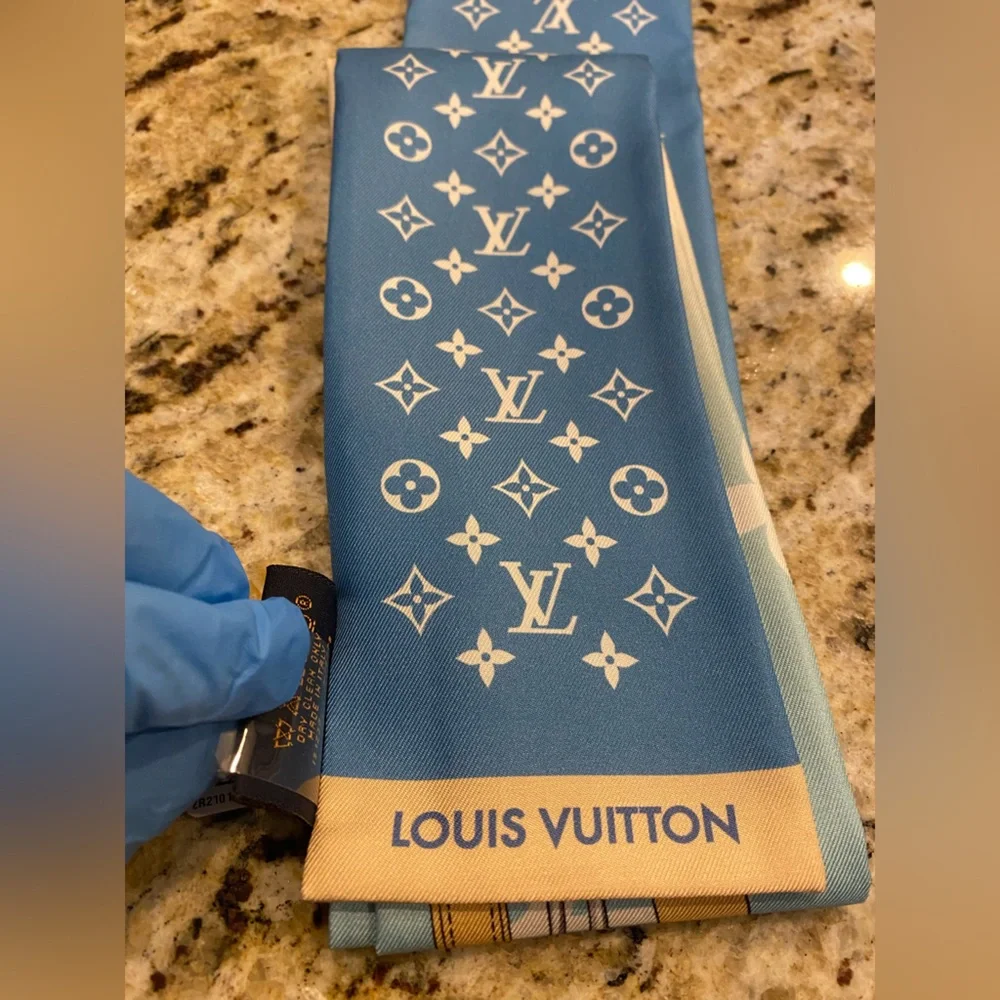 Louis Vuitton monogram gradient by the pool bandeau FULL SET